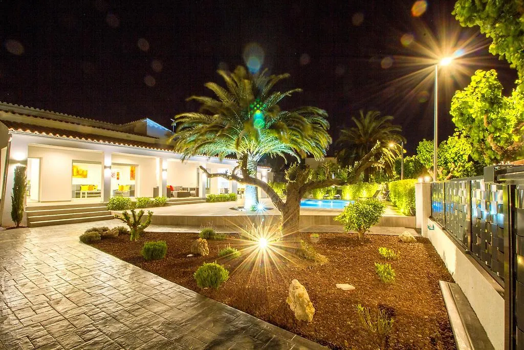Leon Inmo Villa Palmera - 10337 Empuriabrava