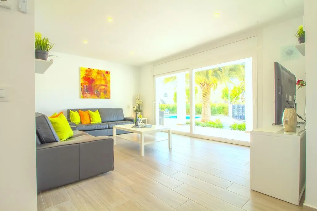 Leon Inmo Villa Palmera - 10337 Empuriabrava