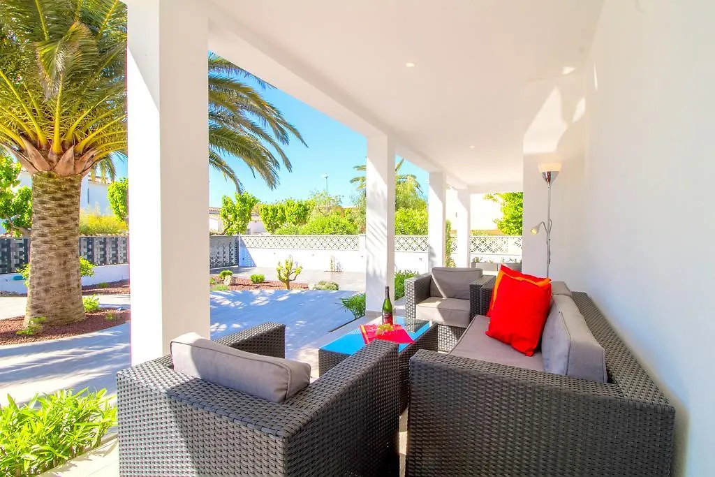 Leon Inmo Villa Palmera - 10337 Empuriabrava