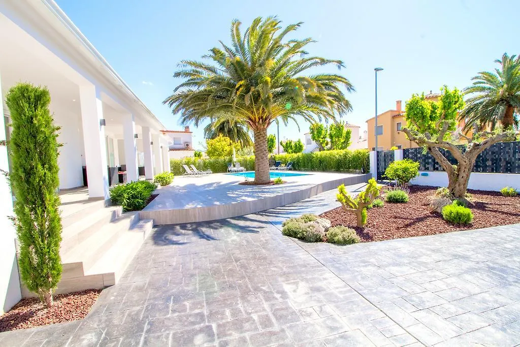 Leon Inmo Villa Palmera - 10337 Empuriabrava