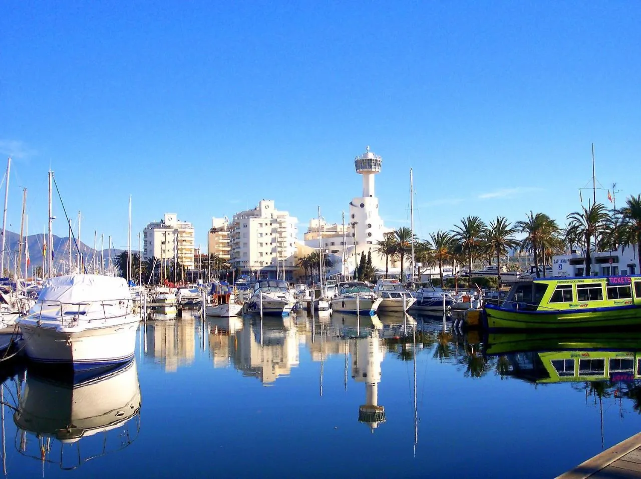 Leon Inmo Villa Palmera - 10337 Empuriabrava
